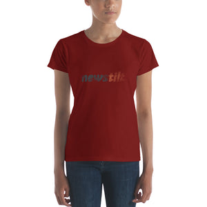 NewsTilt Women's Tee