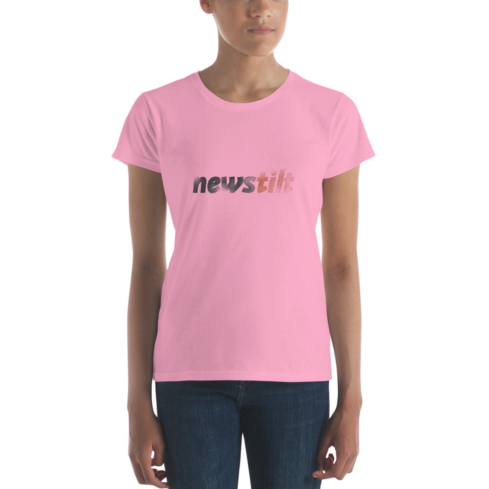 NewsTilt Women's Tee